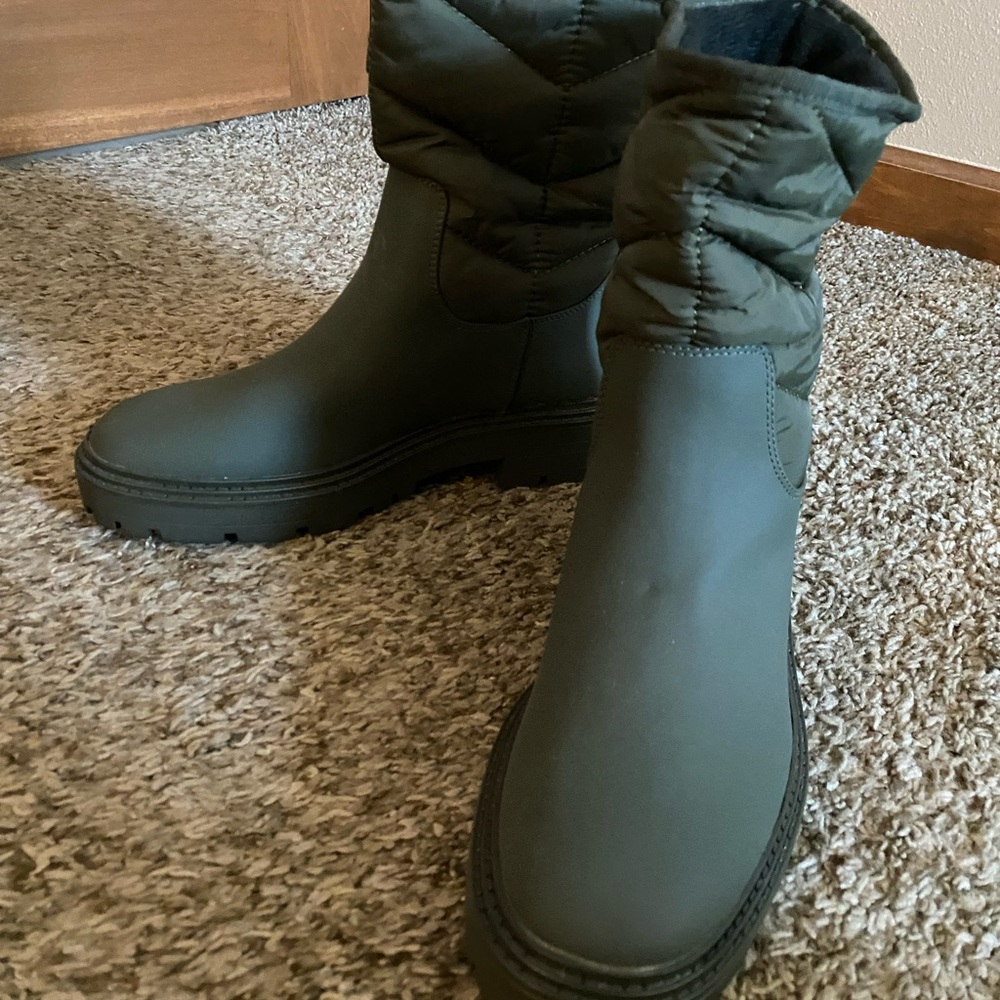 Zara snow boots